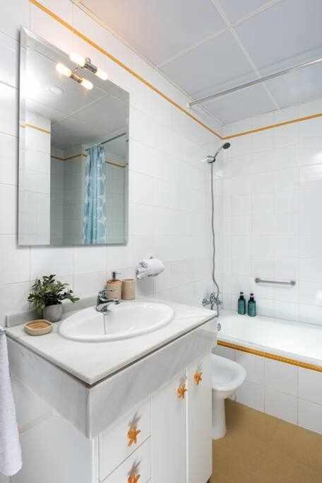 Monkeys Apartments 7Revueltas Deluxe Seville Ngoại thất bức ảnh